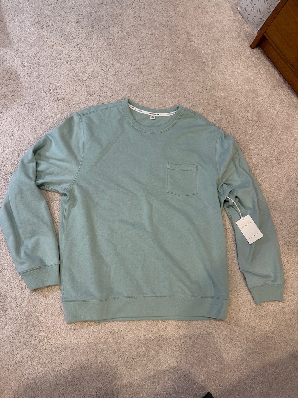 Men's Crewneck Pocket Sweatshirt - Seafoam Green NWT